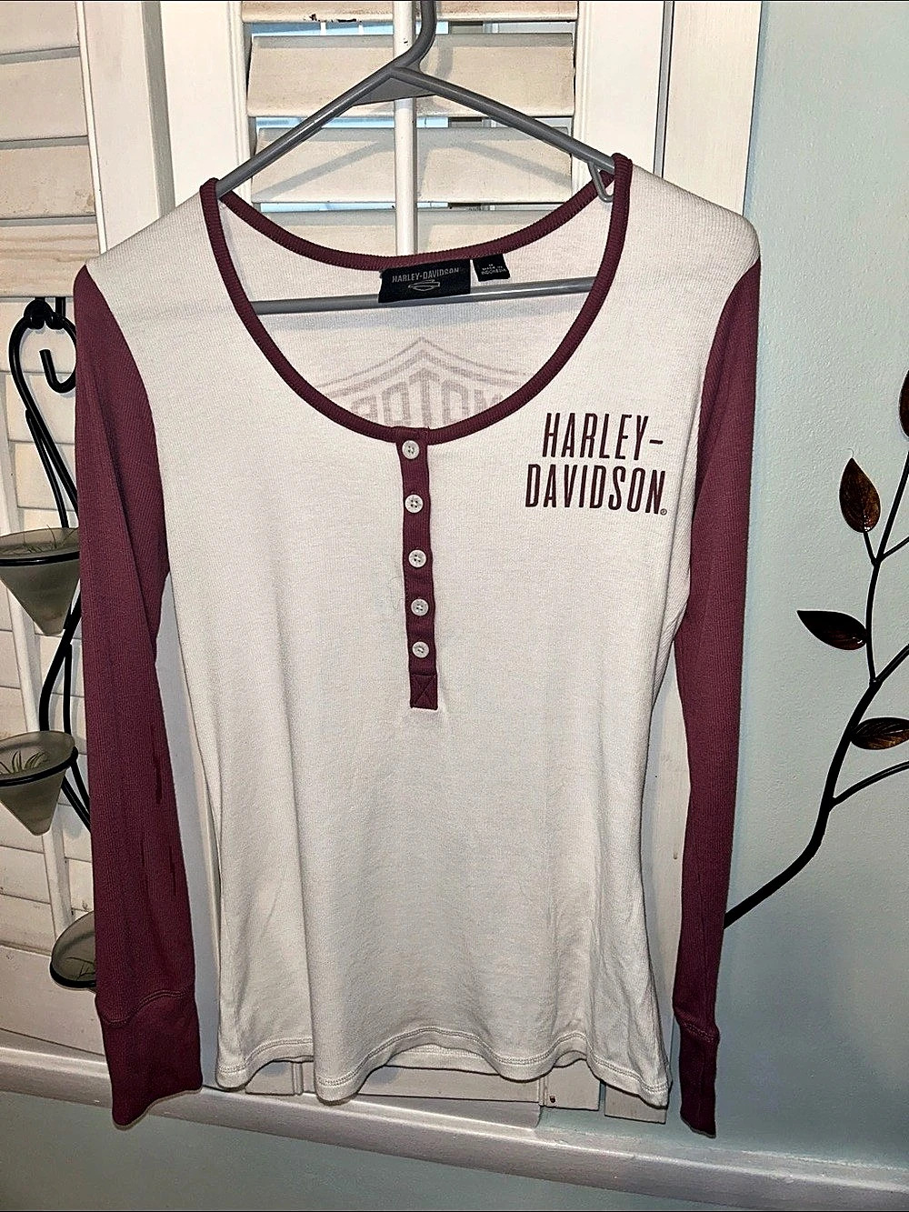 Harley-Davidson Long Sleeve Graphic Tee in White & Mauve Pink